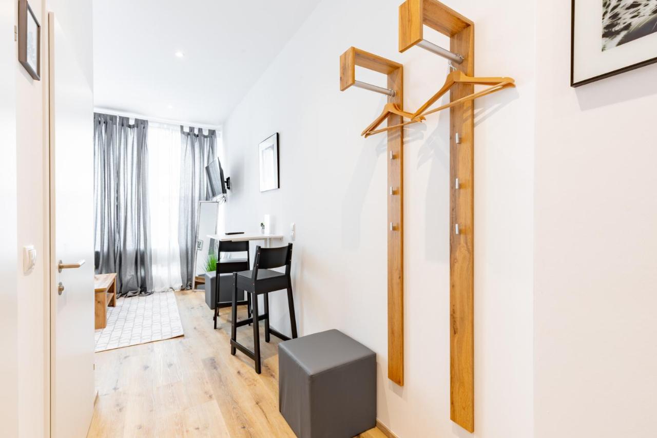 Budget Rooms West With Shared Kitchen ウィーン エクステリア 写真