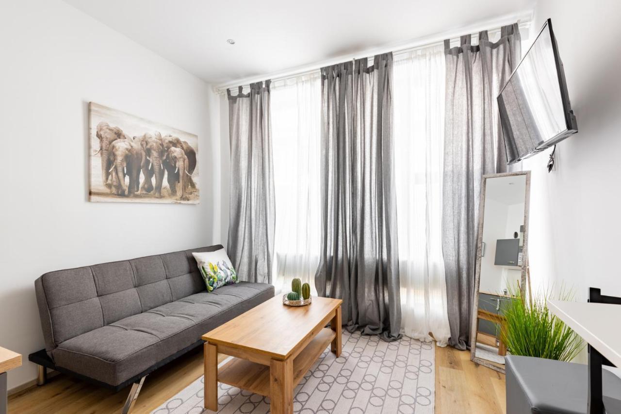 Budget Rooms West With Shared Kitchen ウィーン エクステリア 写真