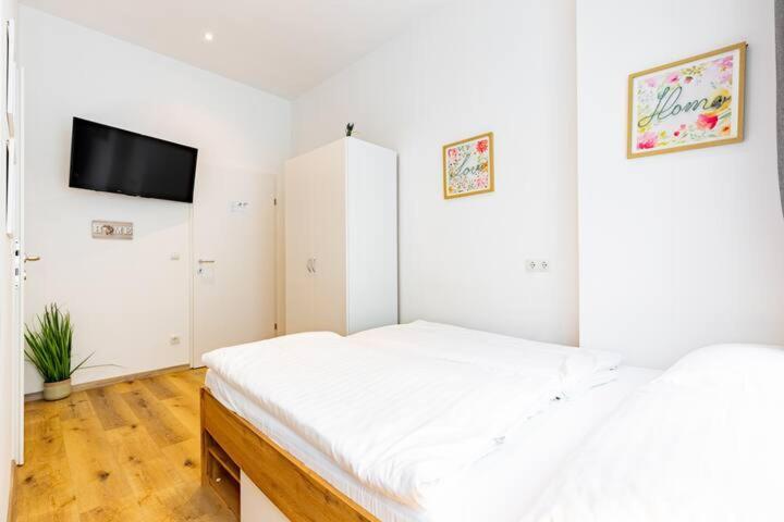 Budget Rooms West With Shared Kitchen ウィーン エクステリア 写真