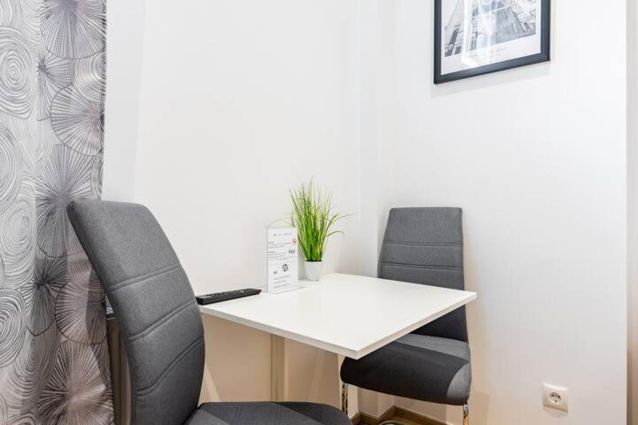 Budget Rooms West With Shared Kitchen ウィーン エクステリア 写真