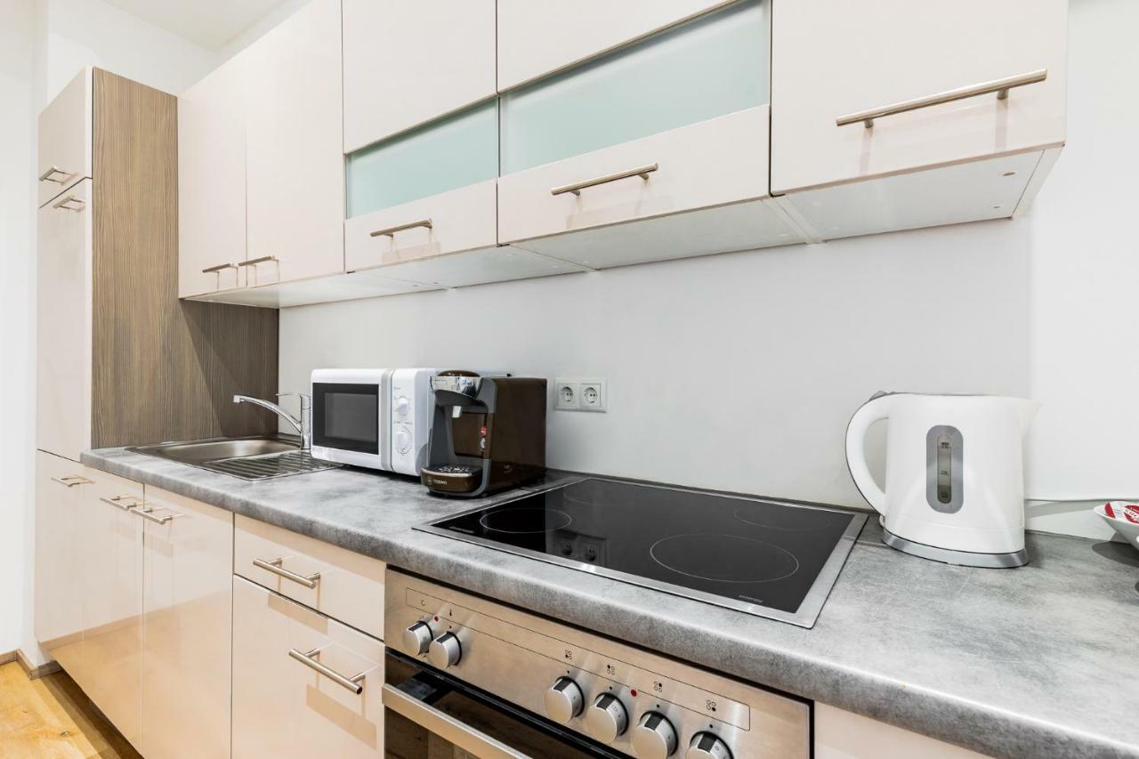 Budget Rooms West With Shared Kitchen ウィーン エクステリア 写真