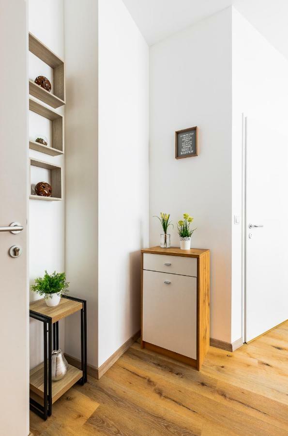 Budget Rooms West With Shared Kitchen ウィーン エクステリア 写真