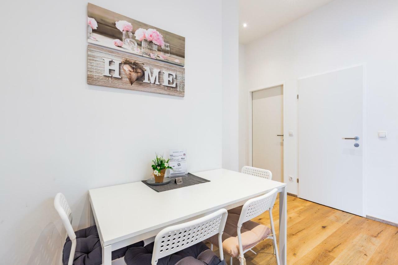 Budget Rooms West With Shared Kitchen ウィーン エクステリア 写真