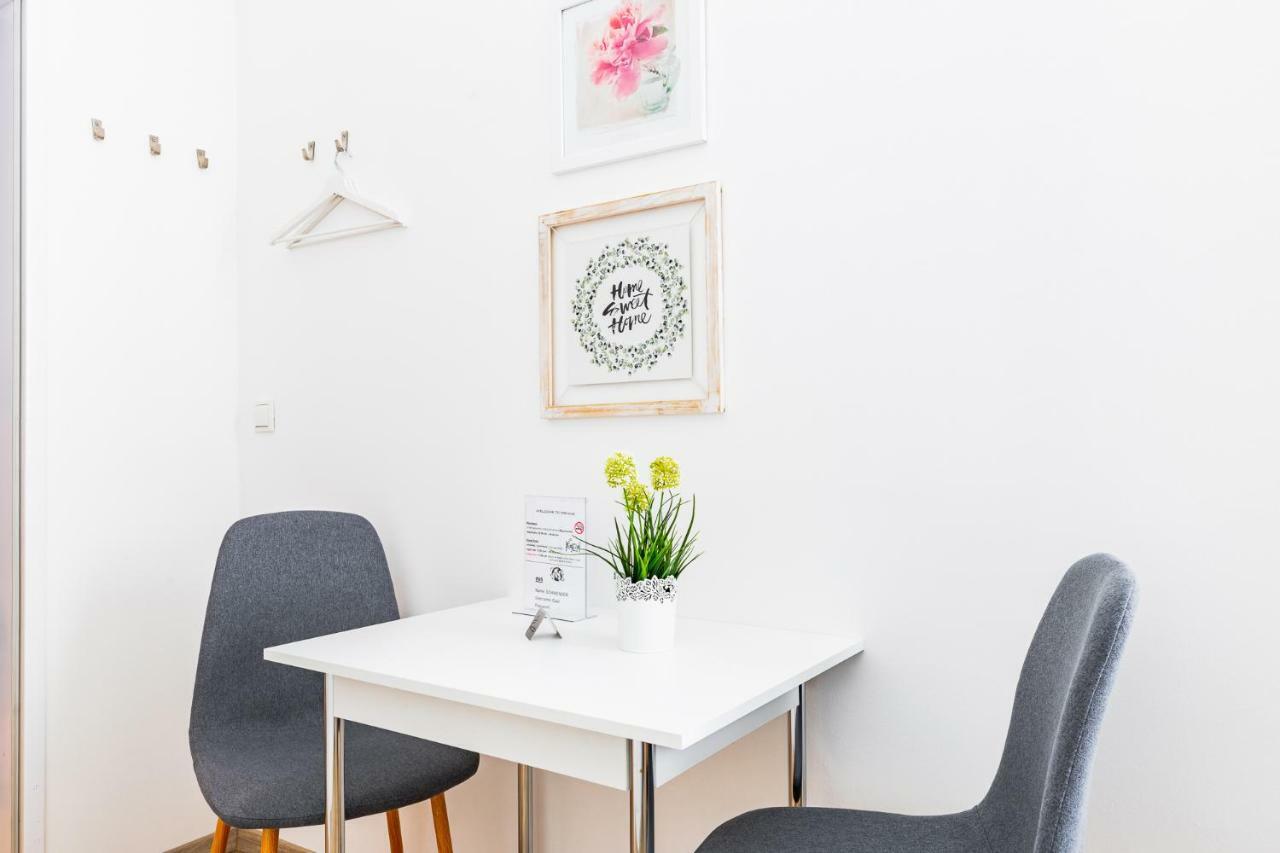 Budget Rooms West With Shared Kitchen ウィーン エクステリア 写真