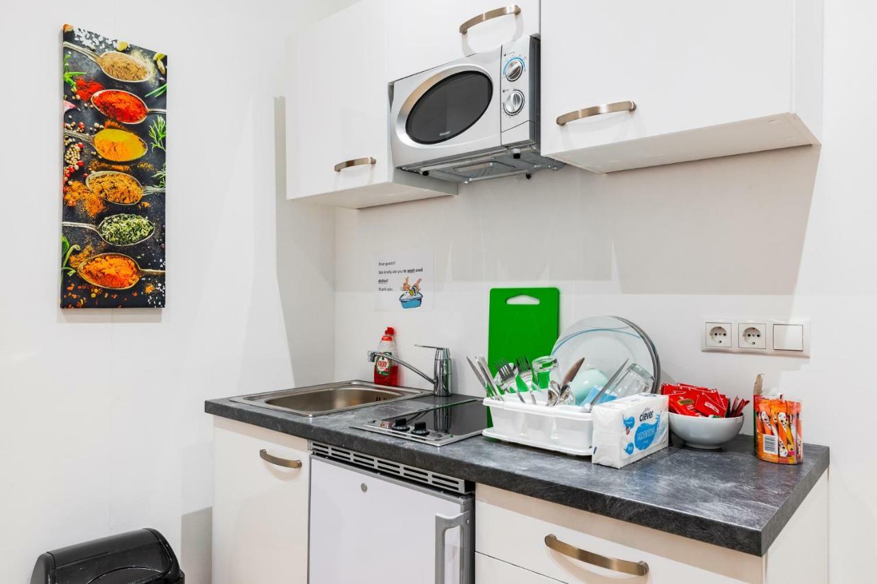 Budget Rooms West With Shared Kitchen ウィーン エクステリア 写真
