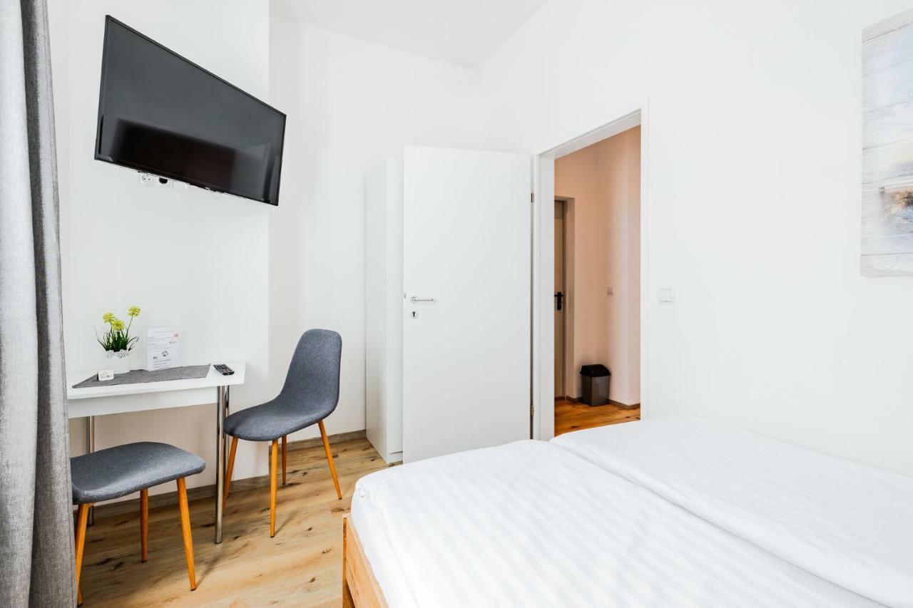 Budget Rooms West With Shared Kitchen ウィーン エクステリア 写真