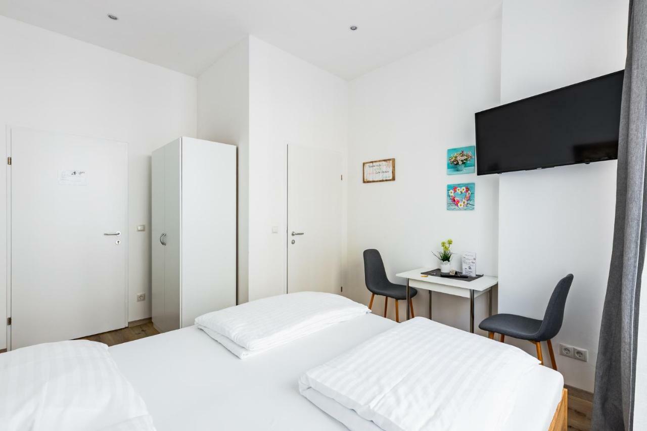 Budget Rooms West With Shared Kitchen ウィーン エクステリア 写真